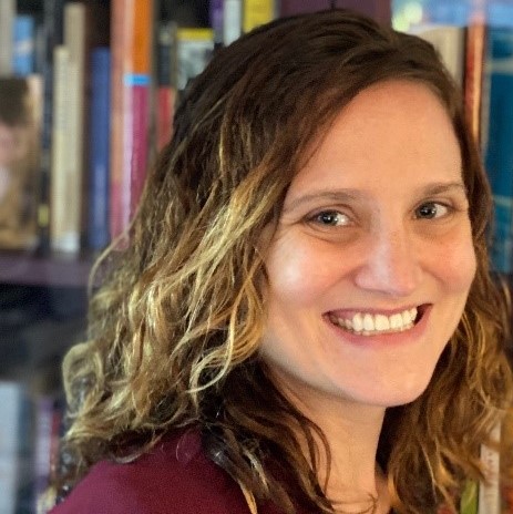 Dr. Elizabeth Barr headshot