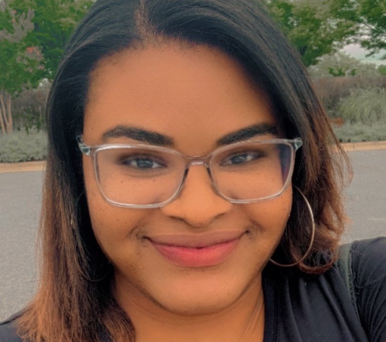 Profile picture, Dee Gaither