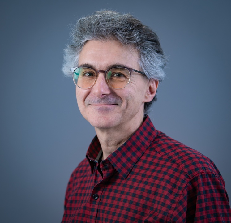 Dr. Eduardo Chufan