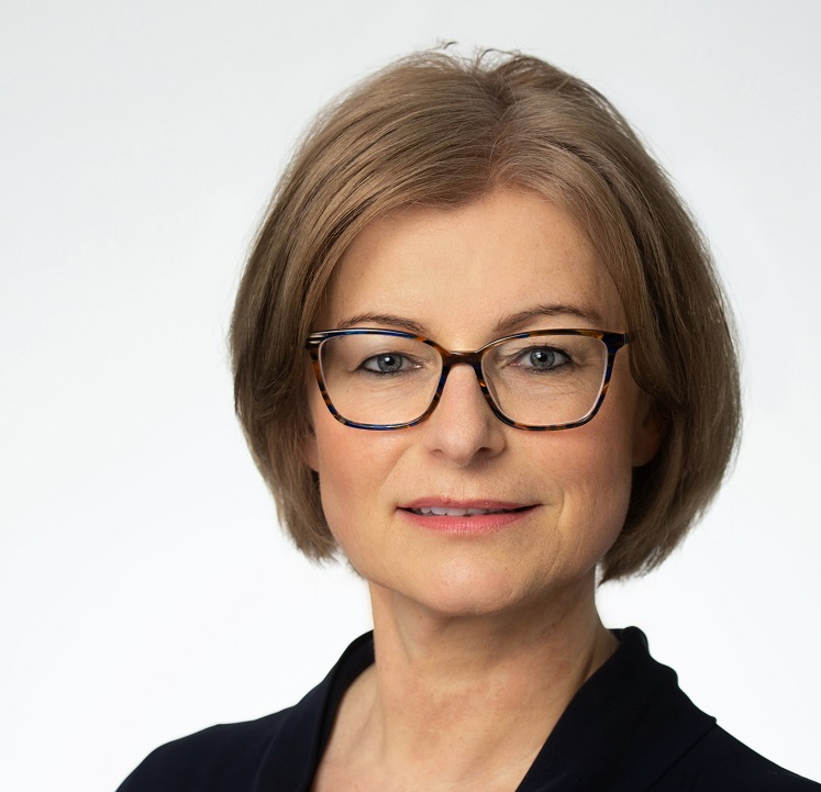 Dr. Izabella Zandberg