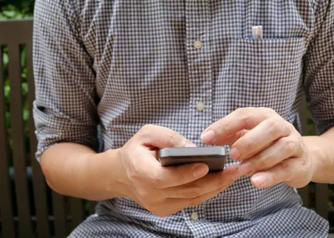 man-cellphone-pexels-nurseryart-346734.jpg